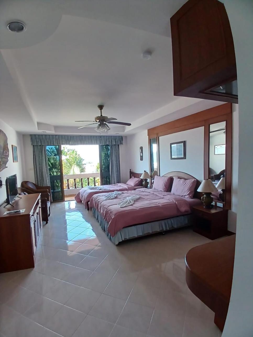 Aksarai Hotel Patong المظهر الخارجي الصورة