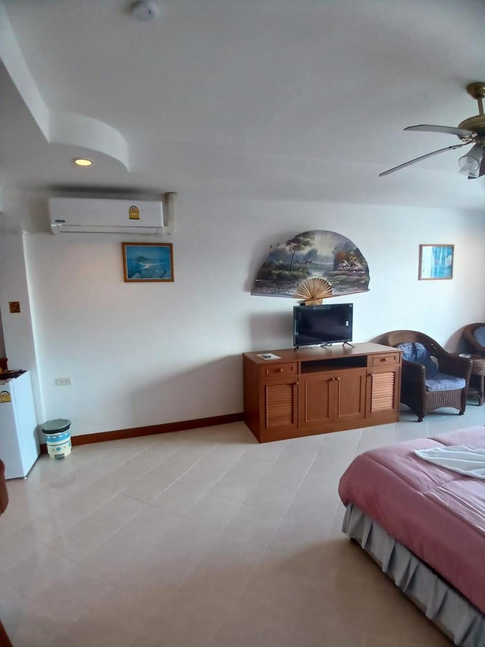 Aksarai Hotel Patong المظهر الخارجي الصورة