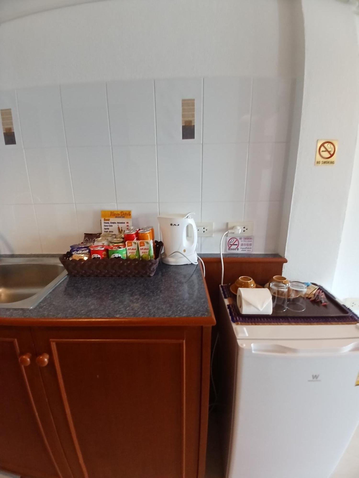 Aksarai Hotel Patong المظهر الخارجي الصورة